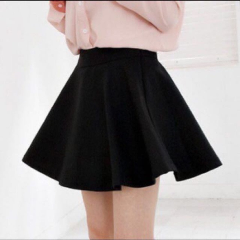 Joe b black circle skirt ✨✨“host pick” ✨✨